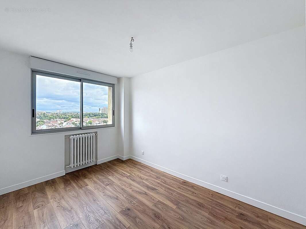 Appartement à MAISONS-ALFORT