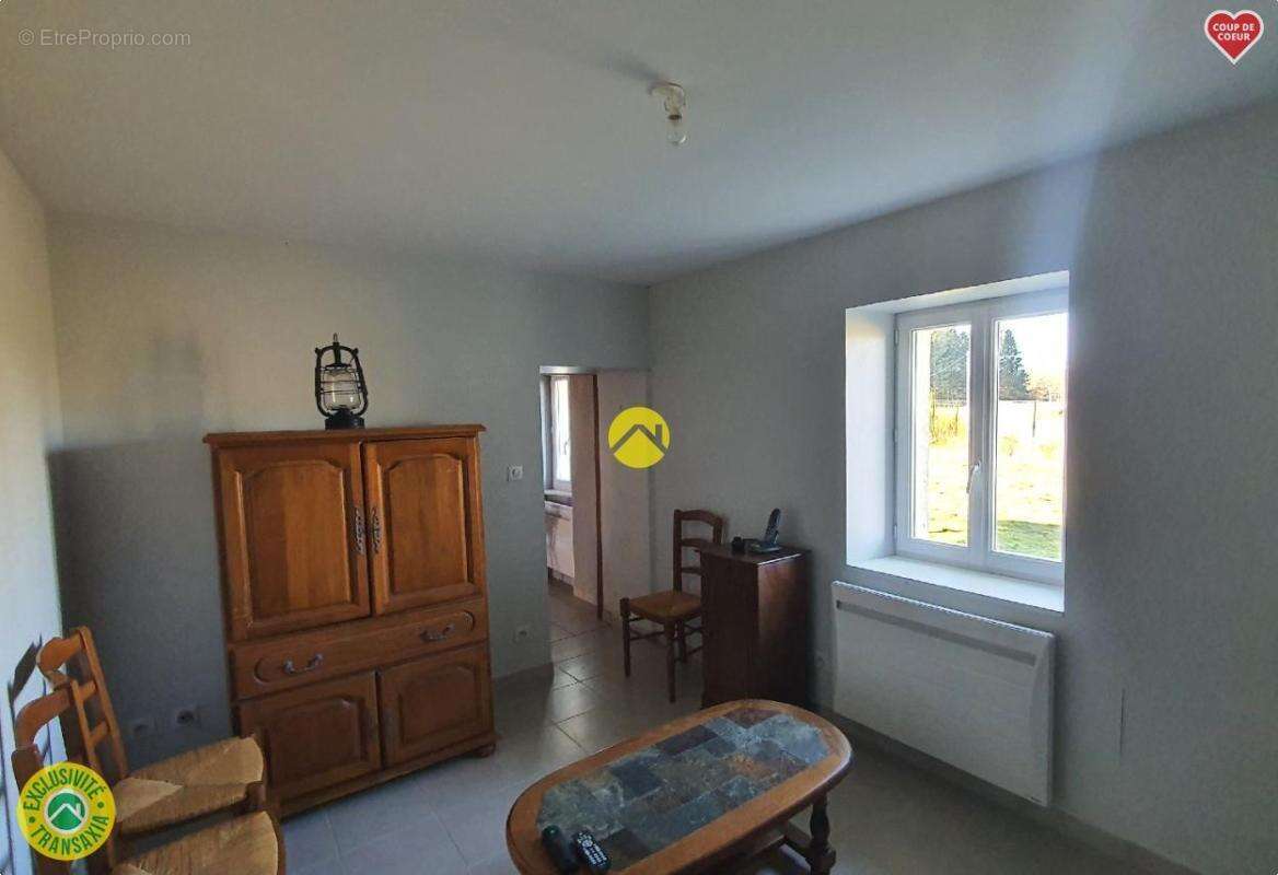 Maison à CONDAT-EN-COMBRAILLE