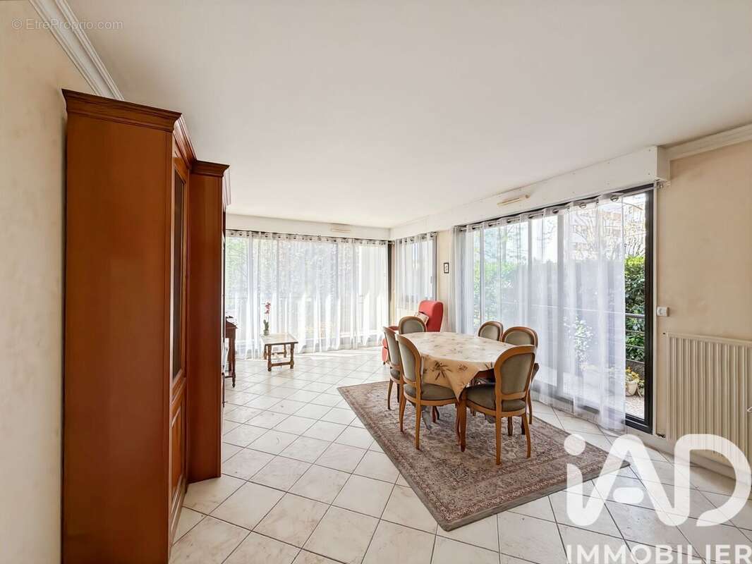 Photo 8 - Appartement à SAINT-MAUR-DES-FOSSES