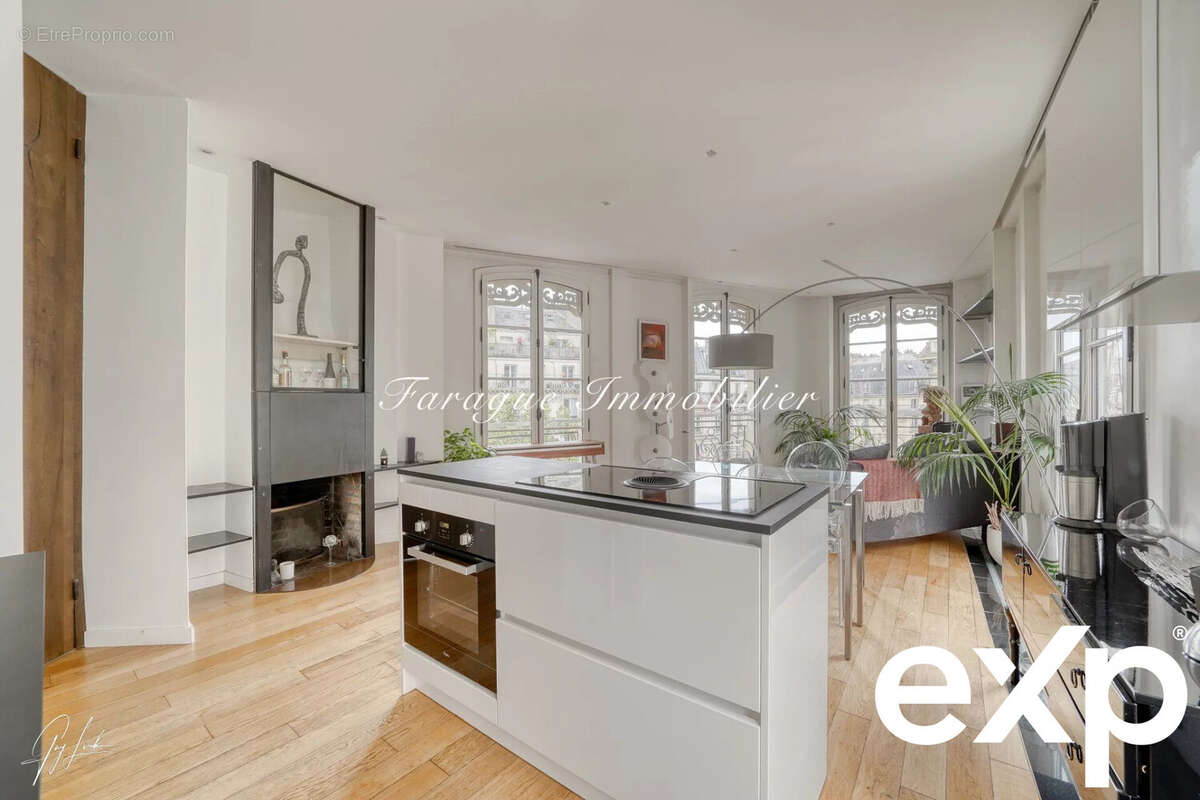 Appartement à PARIS-2E