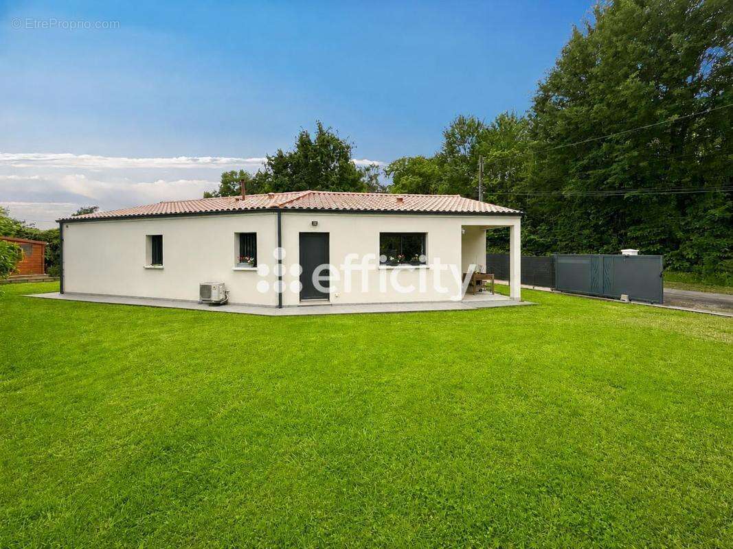 Maison 105 m² à Ecoyeux  - photo 3
