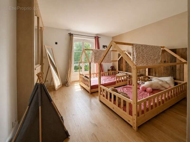 Mont-l'Évêque – Maison de caractère de 135 m² avec jardin, à seulement 4 minutes de Senlis - photo 10