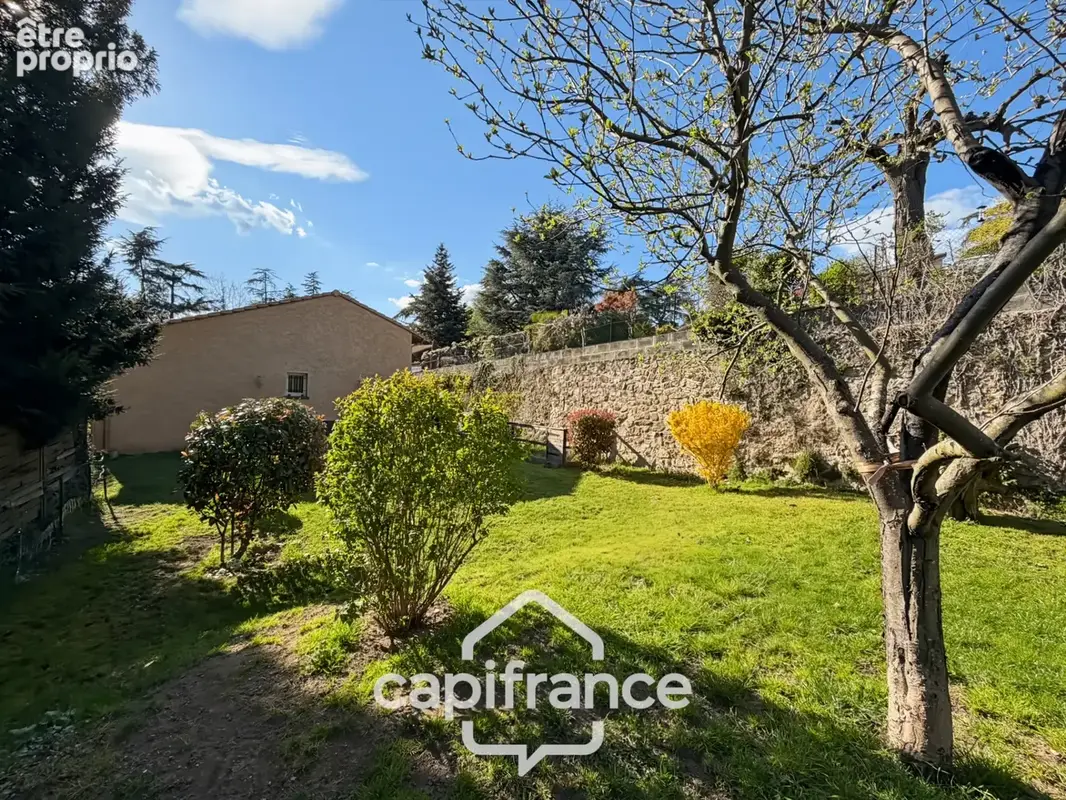 Maison de plain-pied 3 chambres avec terrasse et garage à ANNONAY (07) - photo 6