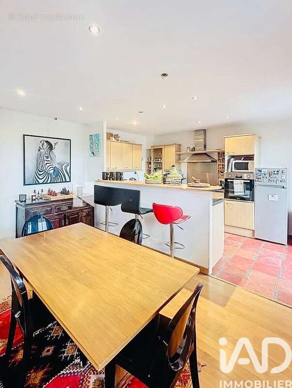 Photo 3 - Appartement à LE PERREUX-SUR-MARNE