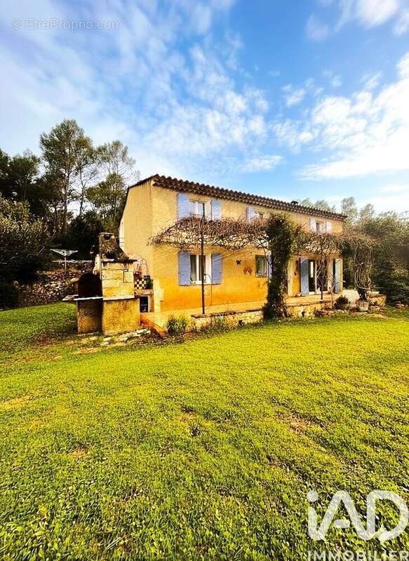 Photo 2 - Maison à COTIGNAC