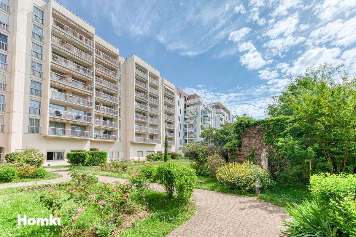 Appartement à LYON-8E