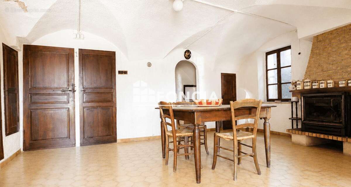 Maison à BELLAFFAIRE