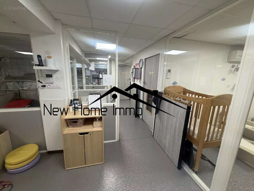 Commerce à MARSEILLE-9E