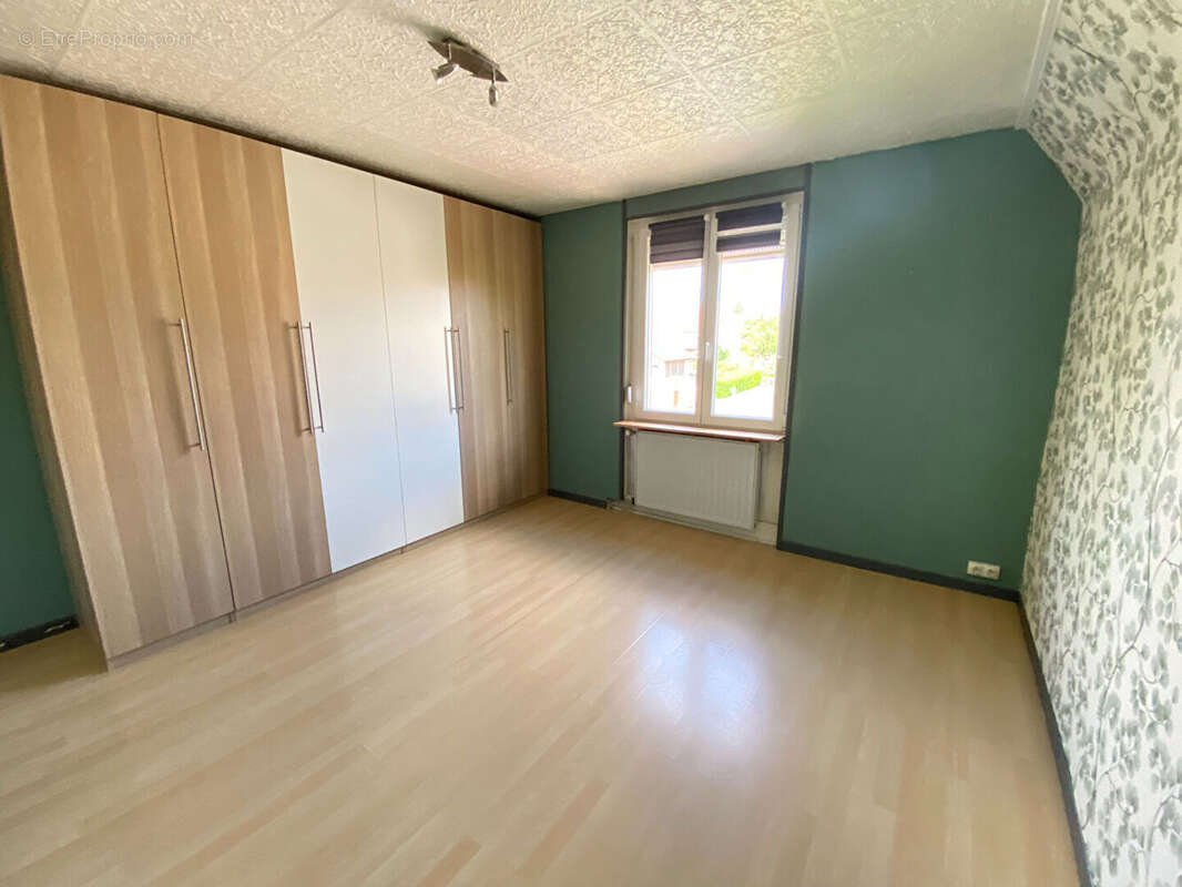 Maison cosy 4 pièces à vendre à Bollwiller, quartier calme- beau jardin avec espace terrasse - garage - photo 7