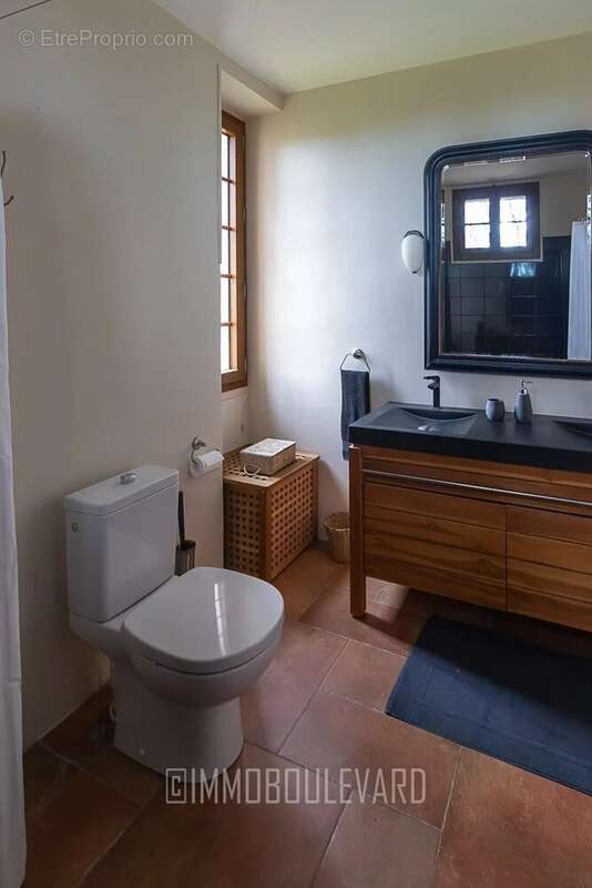 Maison à SAINT-MAURICE-PRES-PIONSAT