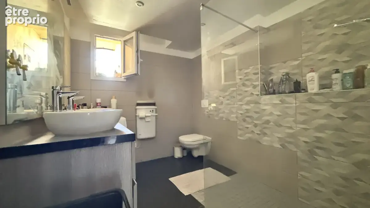 Maison avec 2 appartements (t4 + t3) - photo 9