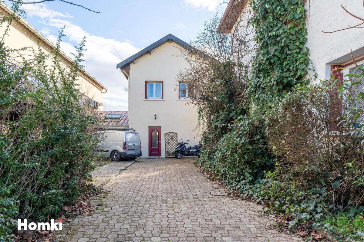 Maison à RILLIEUX-LA-PAPE