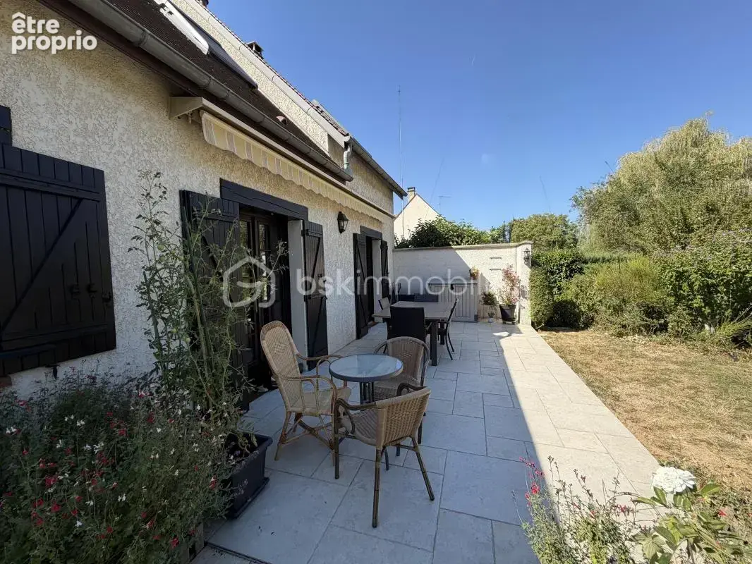 Maison traditionnelle de 146 m2 - terrain 1000 m2 - photo 3