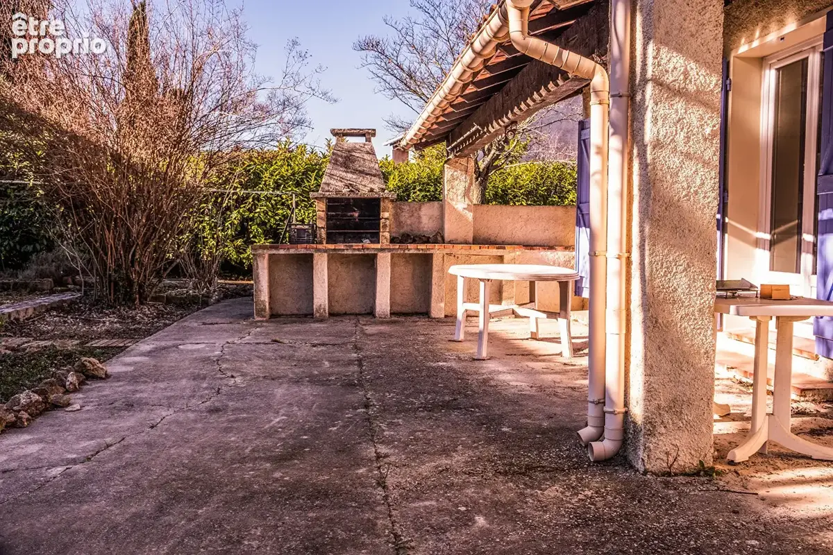 Brignoles Maison 5 pièces 121m²  dans un quartier calme proche commodités - photo 4