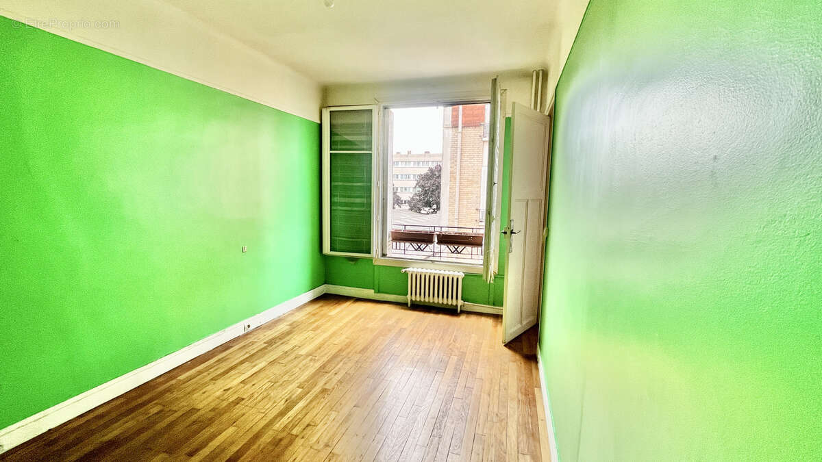 Appartement à PARIS-19E