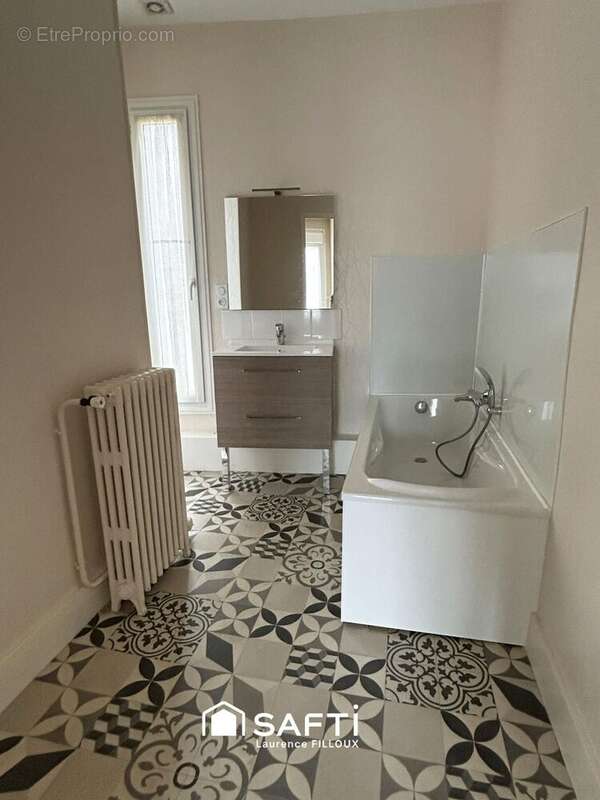 Maison 132 m² à Montoire-Sur-Le-Loir  - photo 9