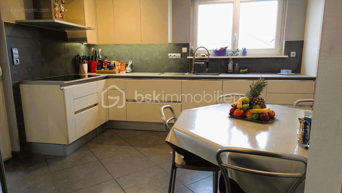 Rare à Fislis ! Maison familiale 154 m² avec piscine et grands espaces - photo 11