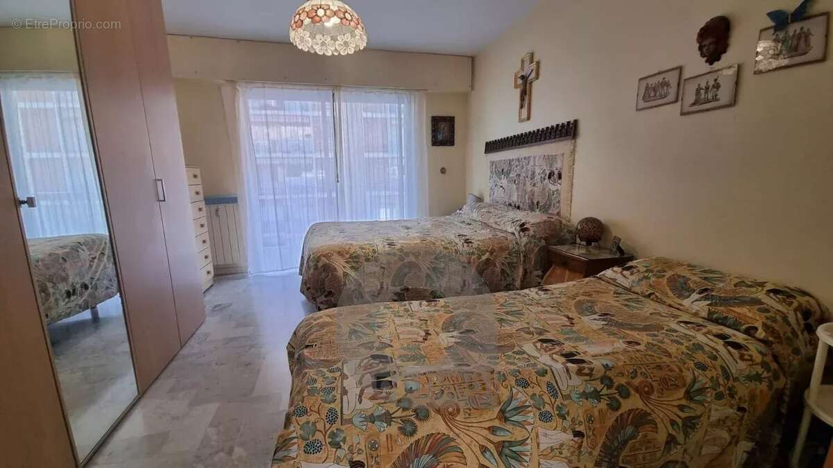 Appartement à ROQUEBRUNE-CAP-MARTIN