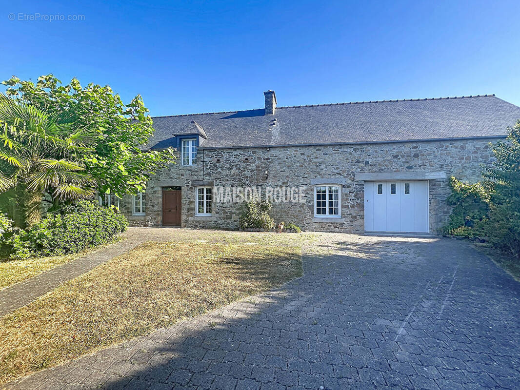 Maison à HIREL