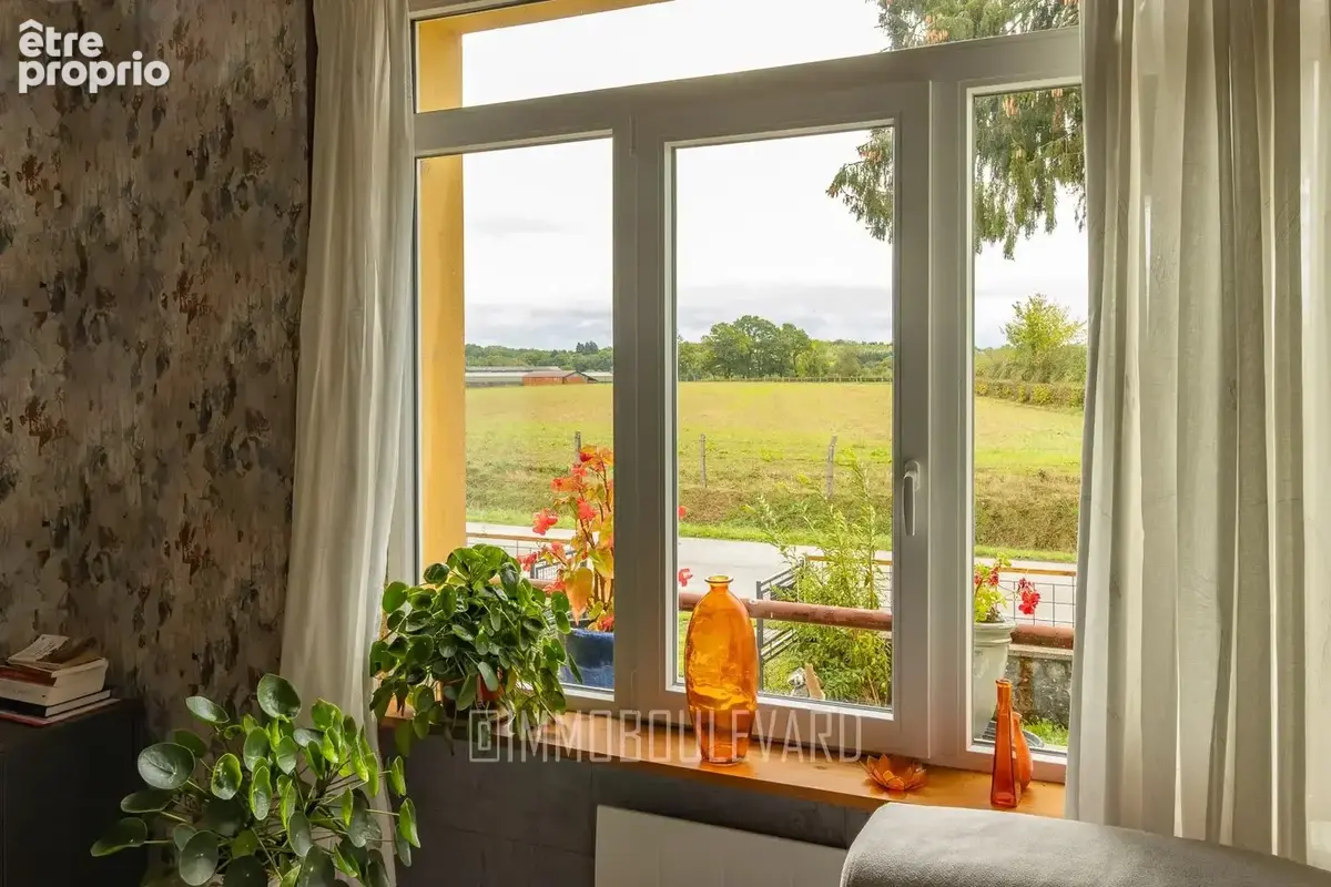 À vendre : Grande maison avec vue dégagée (63) - photo 16