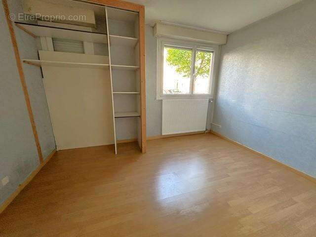   - Appartement à VILLEURBANNE