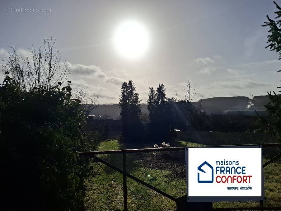 Terrain à BENNECOURT