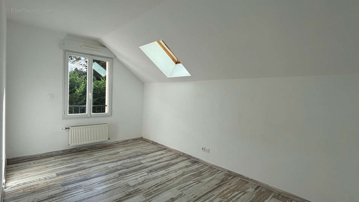 Maison à L&#039;ETANG-LA-VILLE