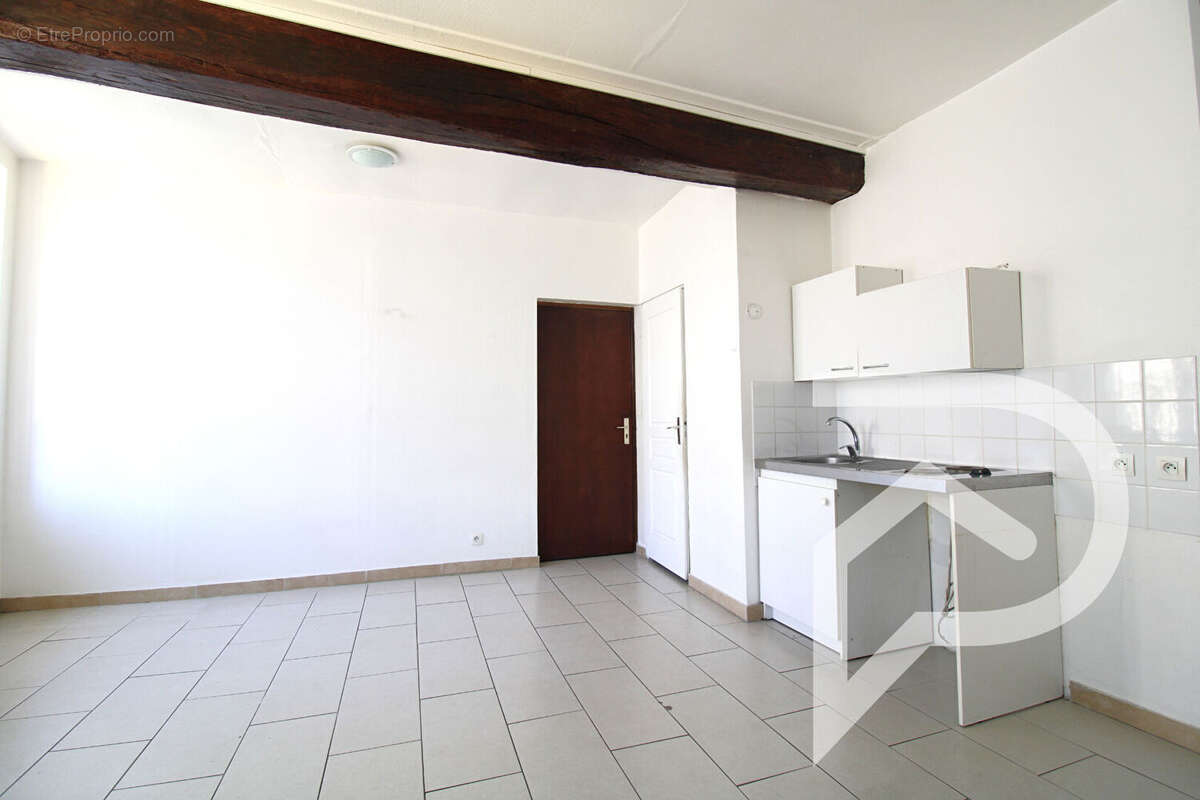 Commerce à PONT-SAINTE-MAXENCE