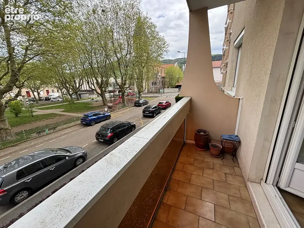 Appartement à SAINT-ETIENNE