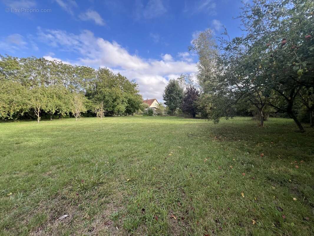 Maison à CHICHEBOVILLE