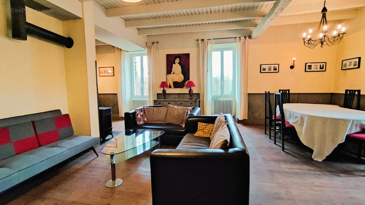 Maison à MONTCUQ