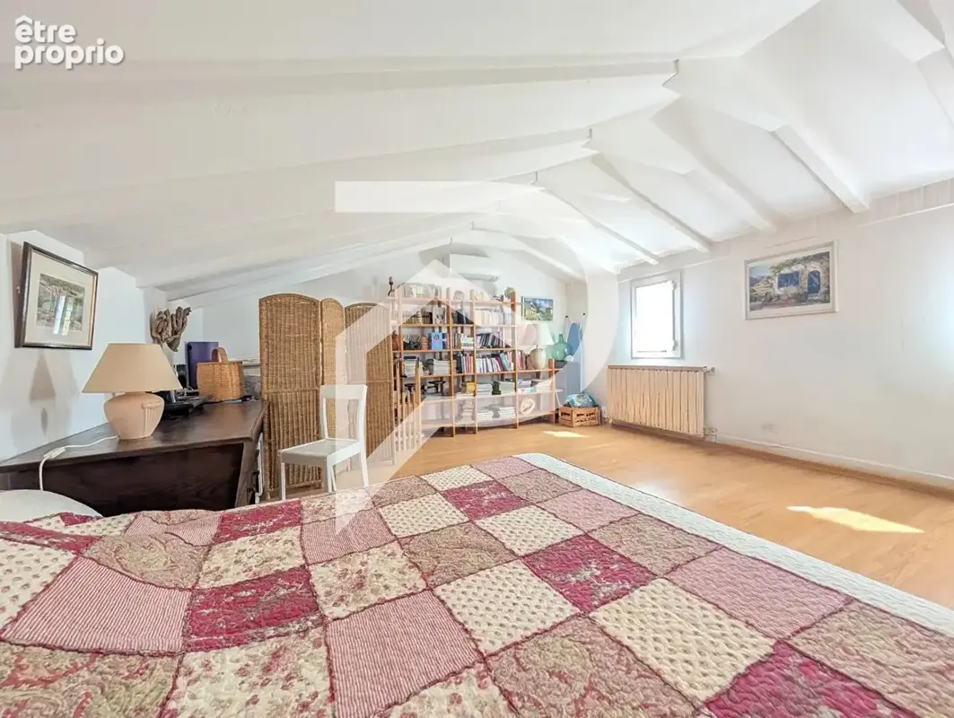MONTFERRIER - Maison familiale cossue de 160m² avec piscine parfaitement entretenue - photo 12