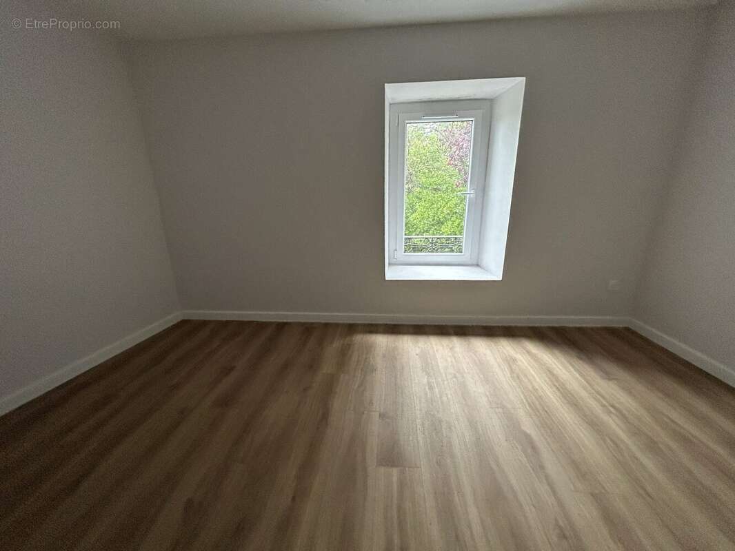 Maison à SAINT-JULIA-DE-BEC