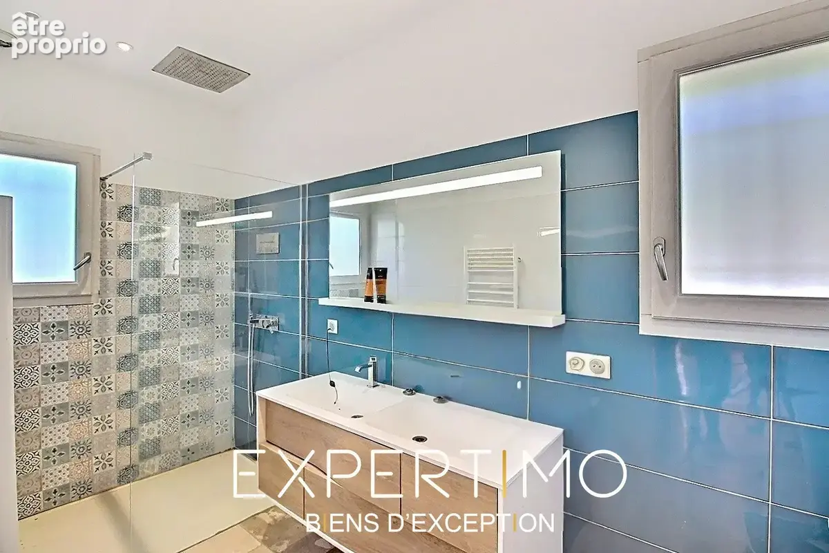 FUVEAU   Villa contemporaine  4 chambres  Suite parentale de plain-pied  Piscine 5 x 11 m  Terrain plat 2 - photo 8