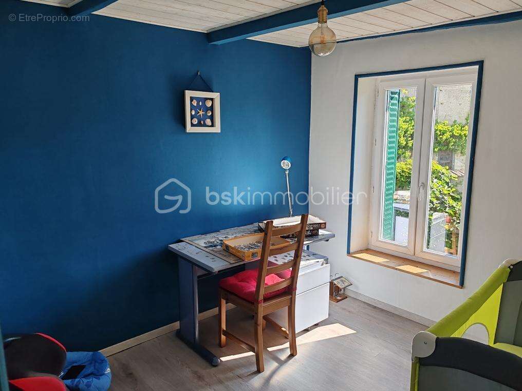 Maison à MARSAC-EN-LIVRADOIS