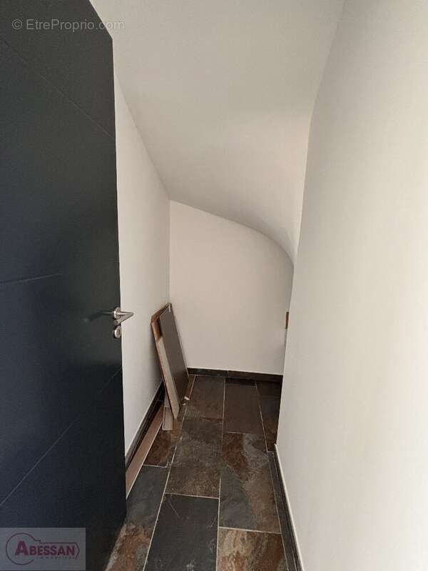 Maison à SAINT-HILAIRE-DE-BRETHMAS