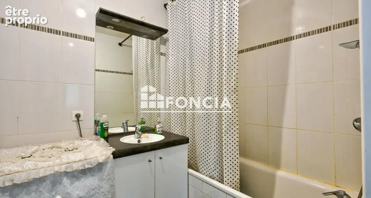 À VENDRE – Appartement 3 pièces en plein centre de Pontoise, au pied de la gare - photo 11