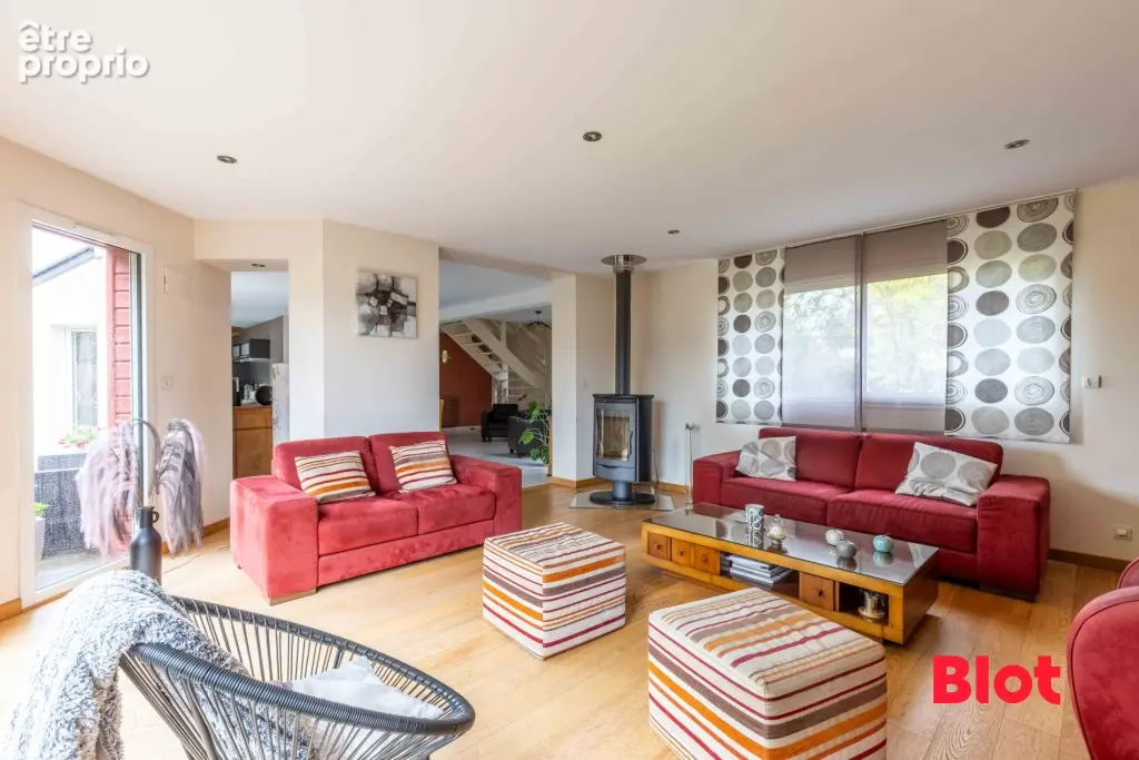 Maison 6 pièces 168 m² à vendre à Servon-Sur-Vilaine (35530) - photo 3