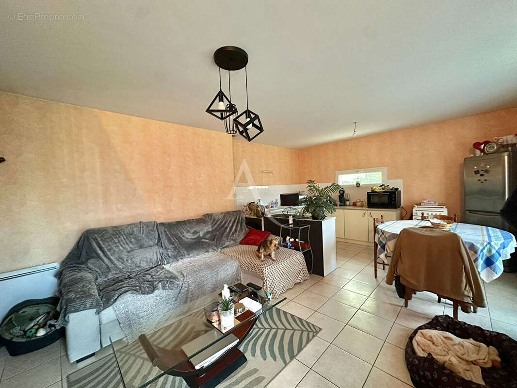 Maison à DOUE-LA-FONTAINE