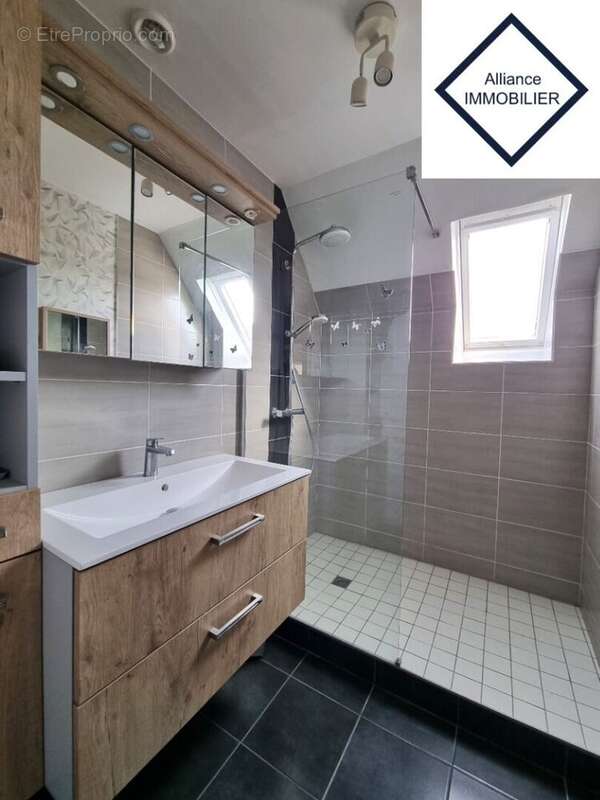 Maison à BOISGERVILLY