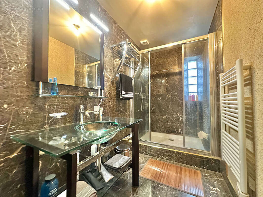 Maison à SARTROUVILLE