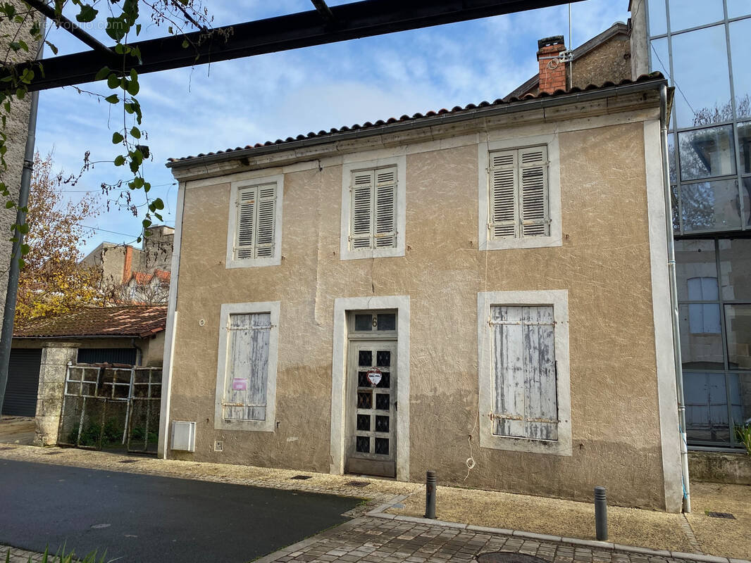 Maison à RIBERAC