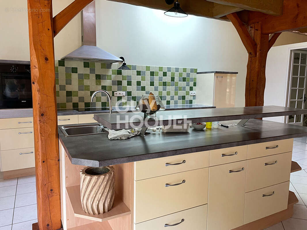 Maison à ENDOUFIELLE