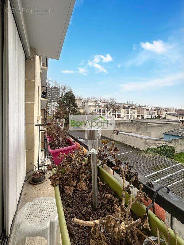 Appartement à ROSNY-SOUS-BOIS