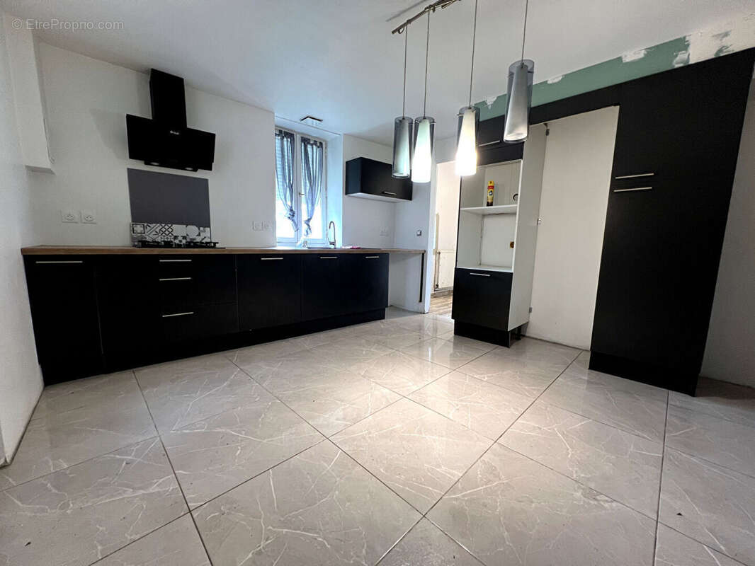 Maison à CASTELMORON-SUR-LOT