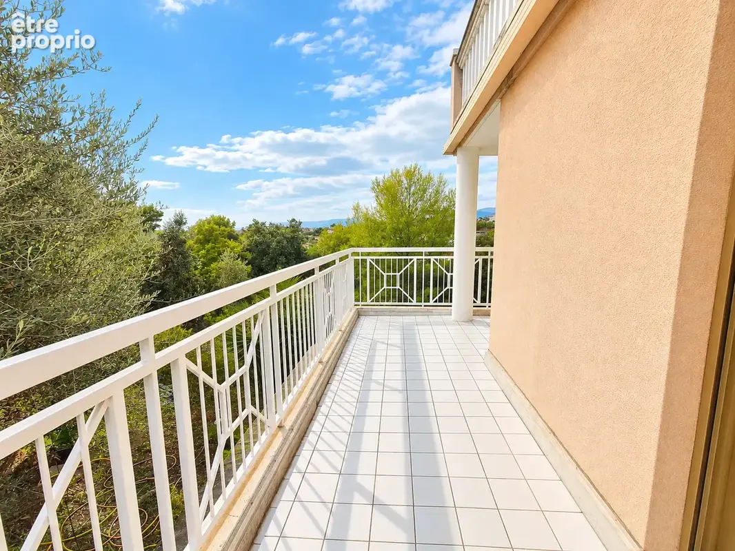 Grand 4 pièces 96 m2   Terrasse   Piscine   Domaine sécurisé - photo 5