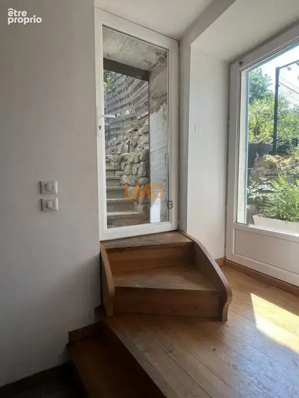 Maison rénovée avec grand garage et terrasse – Antraigues-sur-Vo - photo 7