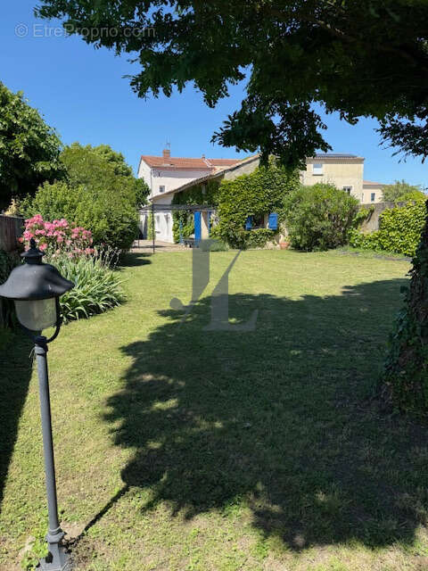 Maison à MALISSARD