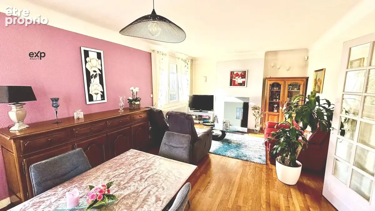 Maison à MAYENNE