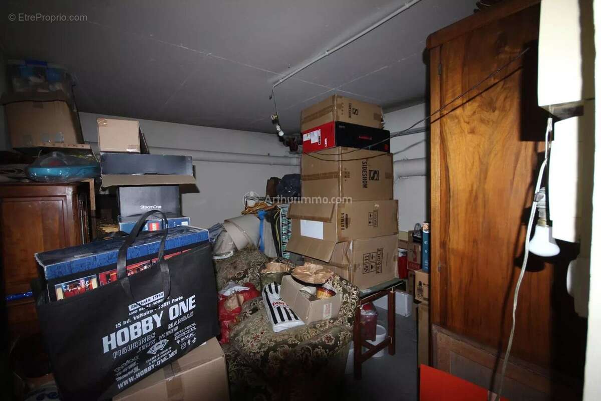 Commerce à ASNIERES-SUR-SEINE